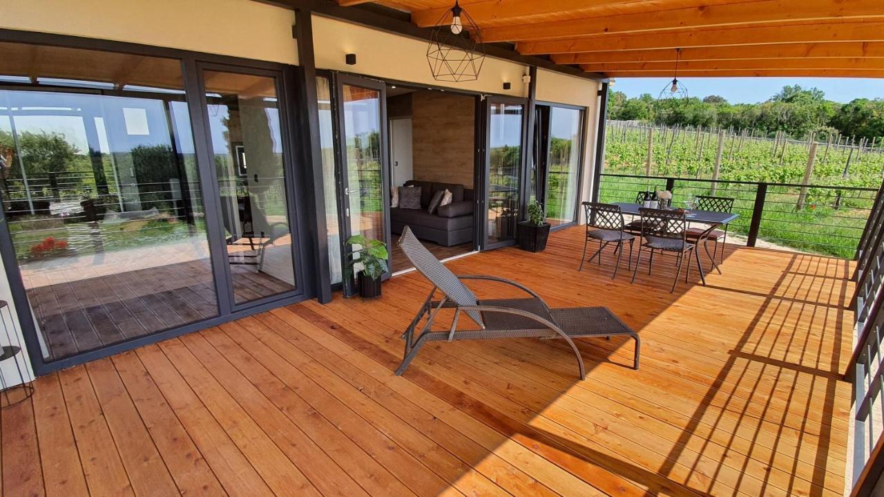 Collis Winery - Family & Friends - Mobilhome Rovinj Bagian luar foto
